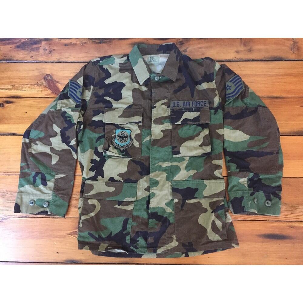 US Air Force USAF Military Air Mobility Command Woodland Camo Shirt Small Short